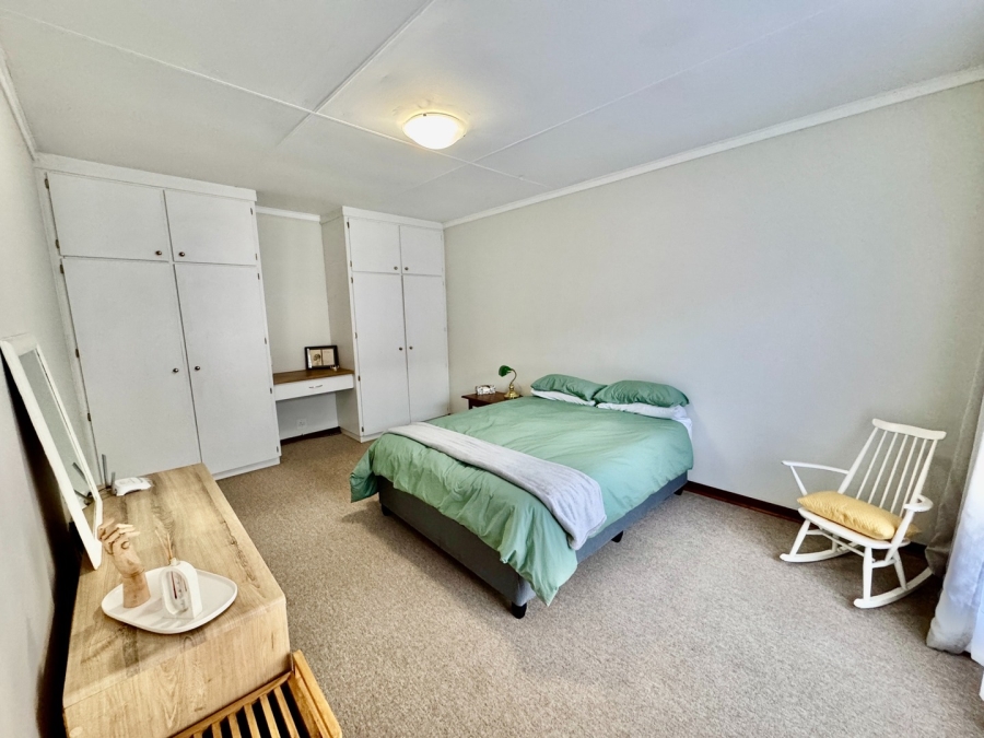5 Bedroom Property for Sale in Van Der Hoff Park North West